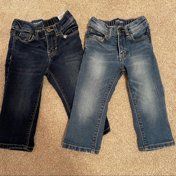 Size 18-24 month Old Navy toddler jeans - Picture 1 of 1
